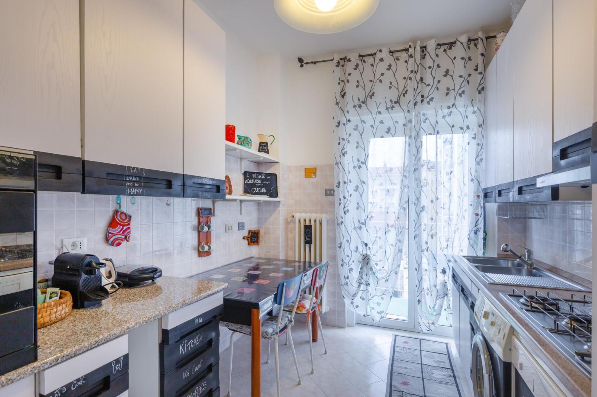 Lodge&Art Hostel Триест Екстериор снимка
